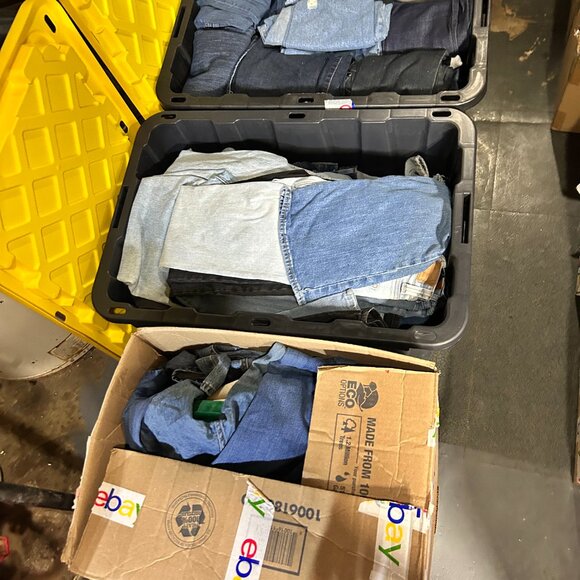 BULK LOT of 40 Women’s Jeans | Assorted Brands & Sizes | Modern Styles | Perfect - Picture 5 of 8